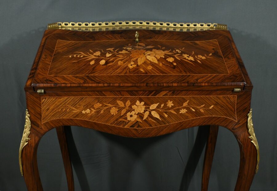 Petit Bureau de Dame en Palissandre, style Louis XV - 2ème Partie XIXe – Image 9