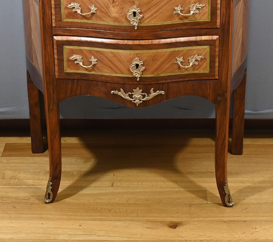 Petite Commode en Marqueterie, style Transition Louis XV / Louis XVI - Début XXe – Image 13